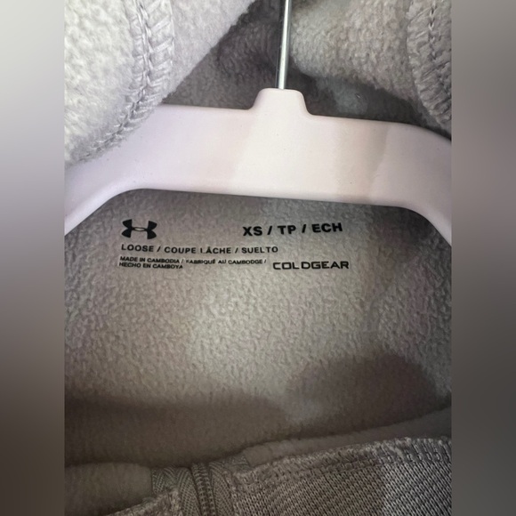 UNDER ARMOR GREY HOODED ZIP JACKET - Women’s Small - Zip pockets - Picture 5 of 10